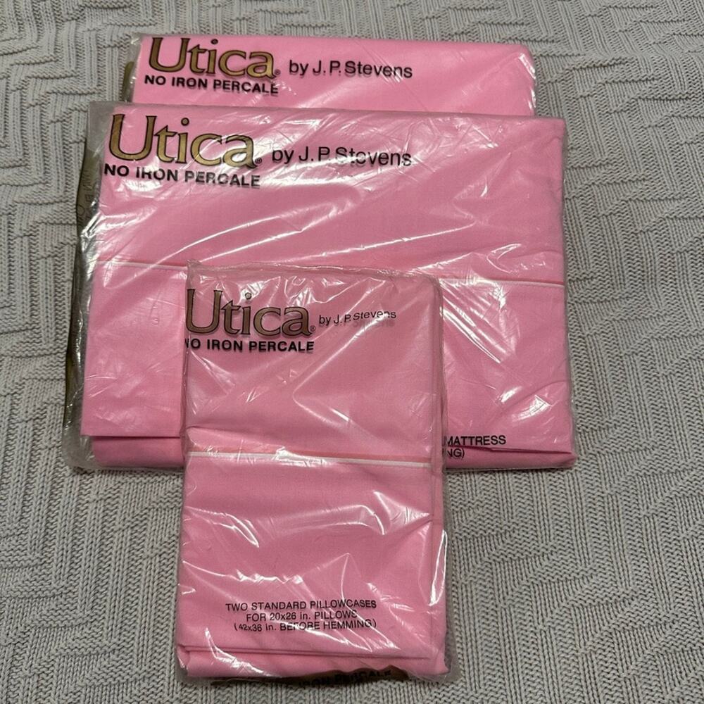 Vintage Utica Stevens percale pink twin flat sheets and pair of pillowcases NIB